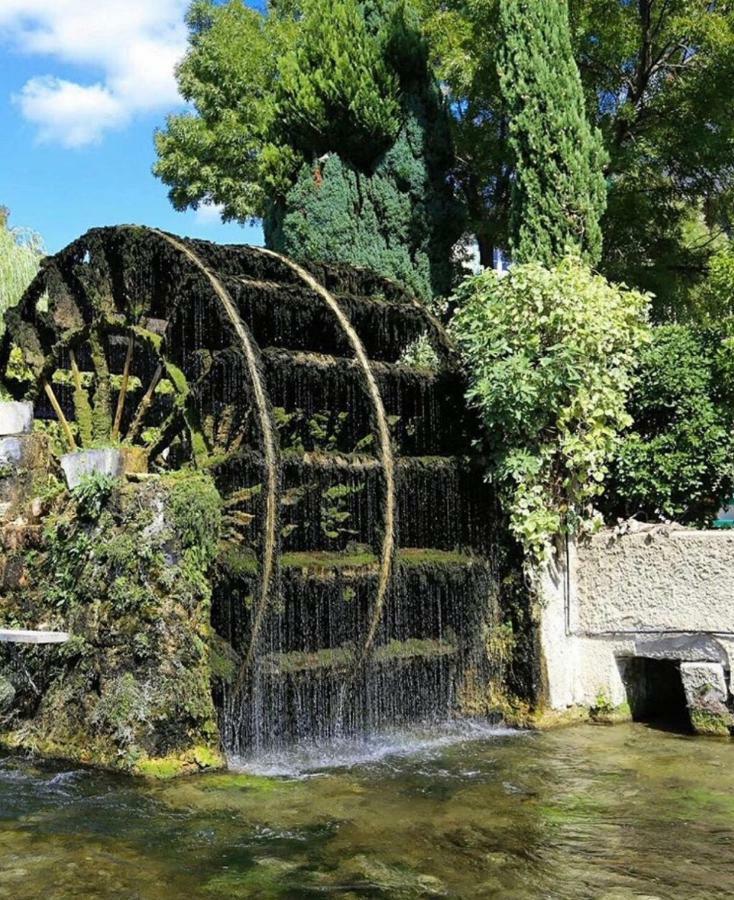 Апартаменты Balcon Sur La Sorgue Л'Иль-сюр-ла-Сорг Экстерьер фото