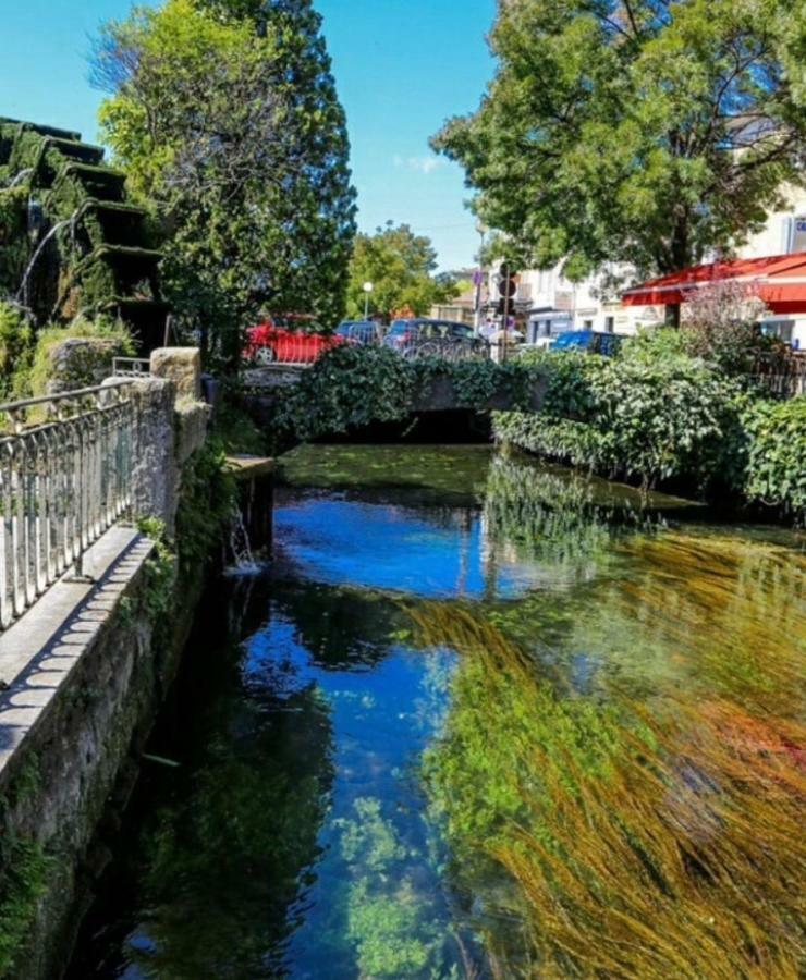 Апартаменты Balcon Sur La Sorgue Л'Иль-сюр-ла-Сорг Экстерьер фото
